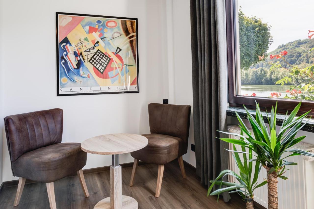 Hotel Garni "Cafe Im Hamm" Zell an der Mosel Ngoại thất bức ảnh