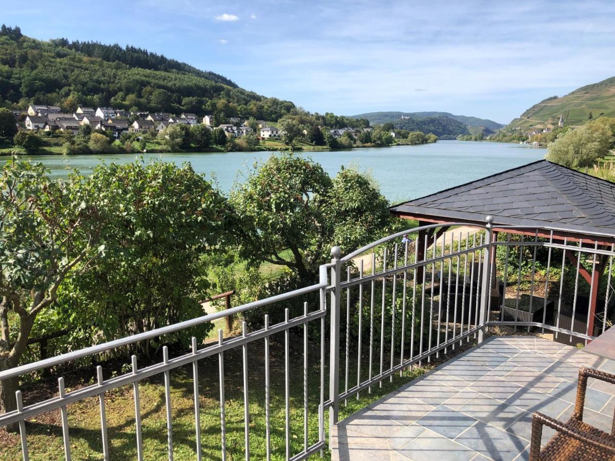 Hotel Garni "Cafe Im Hamm" Zell an der Mosel Ngoại thất bức ảnh