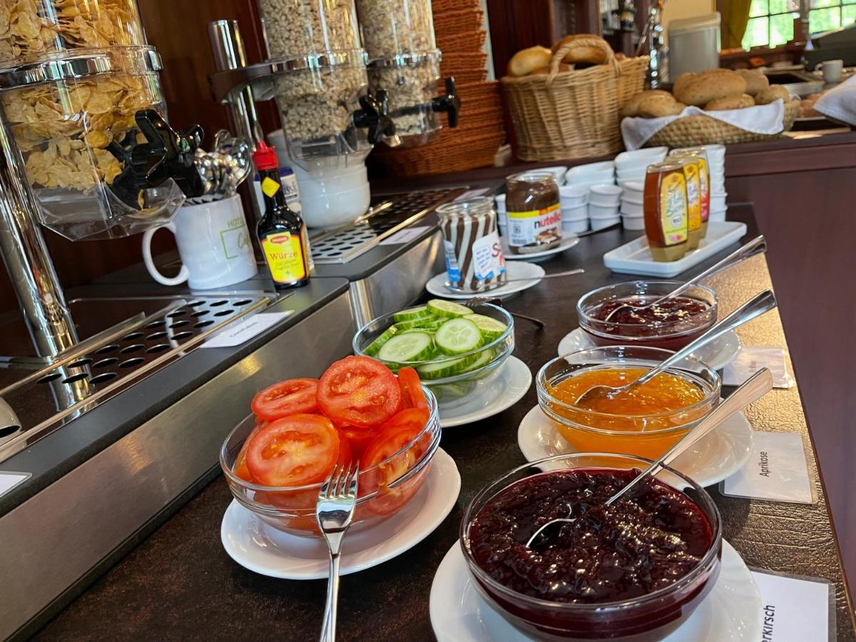 Hotel Garni "Cafe Im Hamm" Zell an der Mosel Ngoại thất bức ảnh
